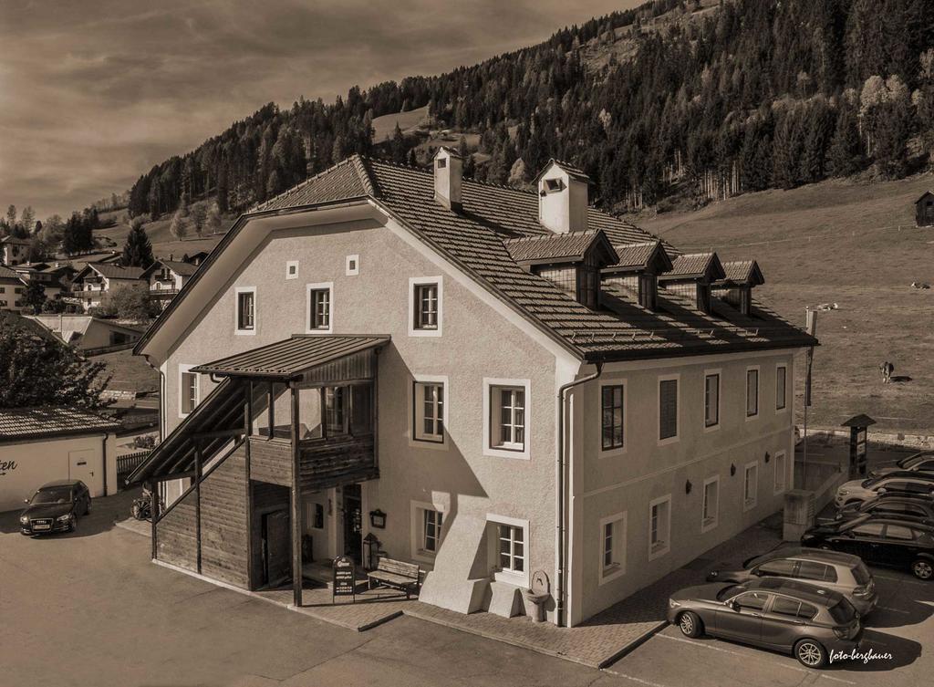 Gasthof Sillianer Wirt Exterior photo