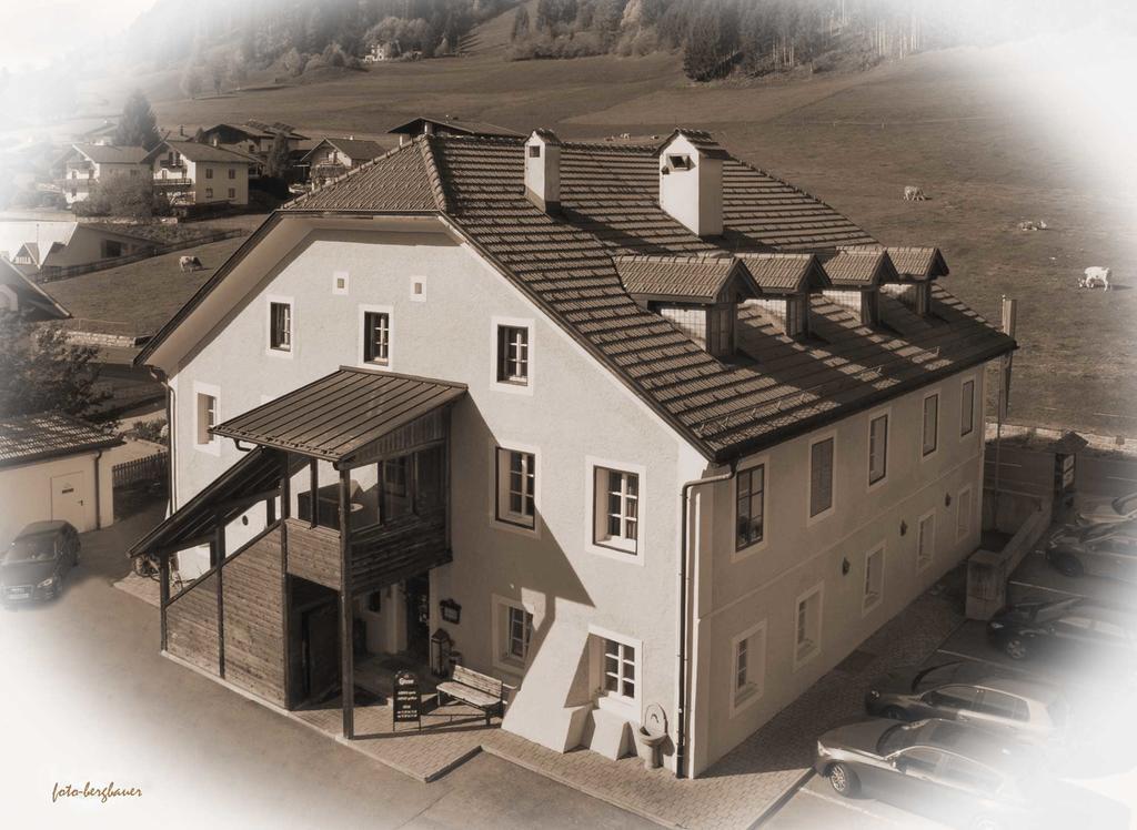 Gasthof Sillianer Wirt Exterior photo